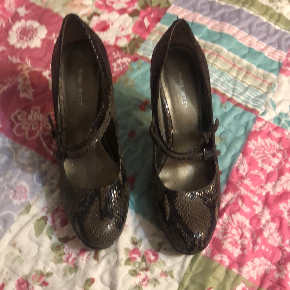 Nine West snake skin look,4 inch heels